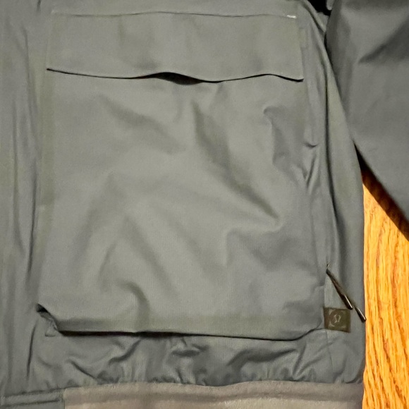 LULU LEMON LIGHTWEIGHT COAT !!! Worn once - Picture 6 of 6